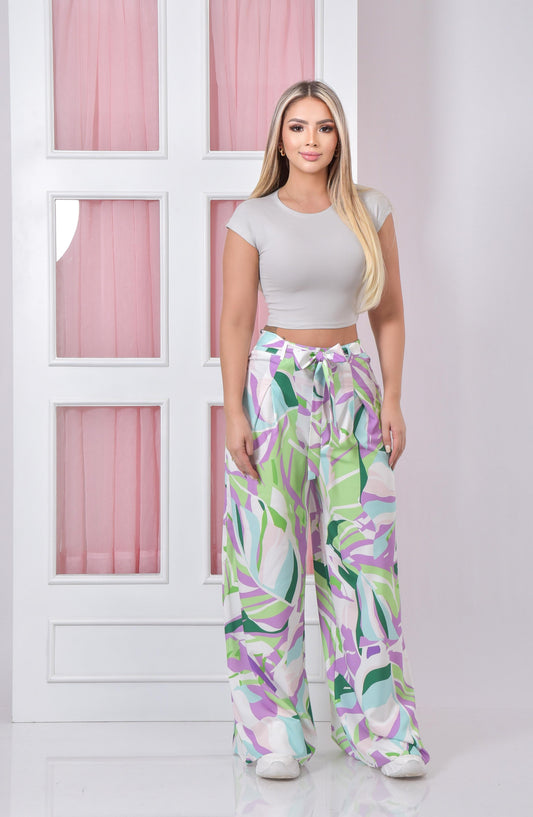 Conjunto Pantalón Oversize y Camiseta